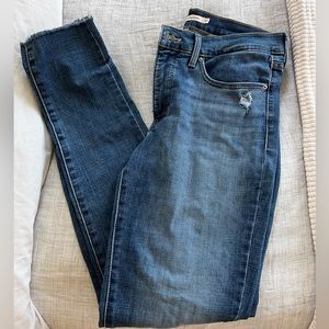 Levi jeans